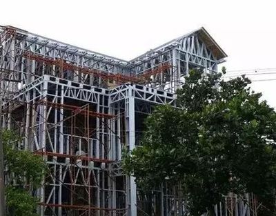 商混沖擊700元一方 砂石、水泥價(jià)格破新高背后的新型建筑材料應(yīng)對策略